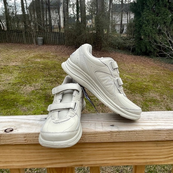 NWT- NEW BALANCE 577 WOMENS WALKING SHOES Size 7.5 - Picture 13 of 16